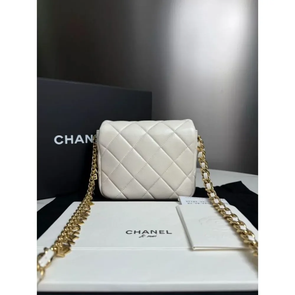 Chanel Women Pre-Loved Bag Very Good Condition